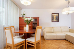 Two-Bedroom Family Apartment Esperanto next to Klif by Noclegi Renters